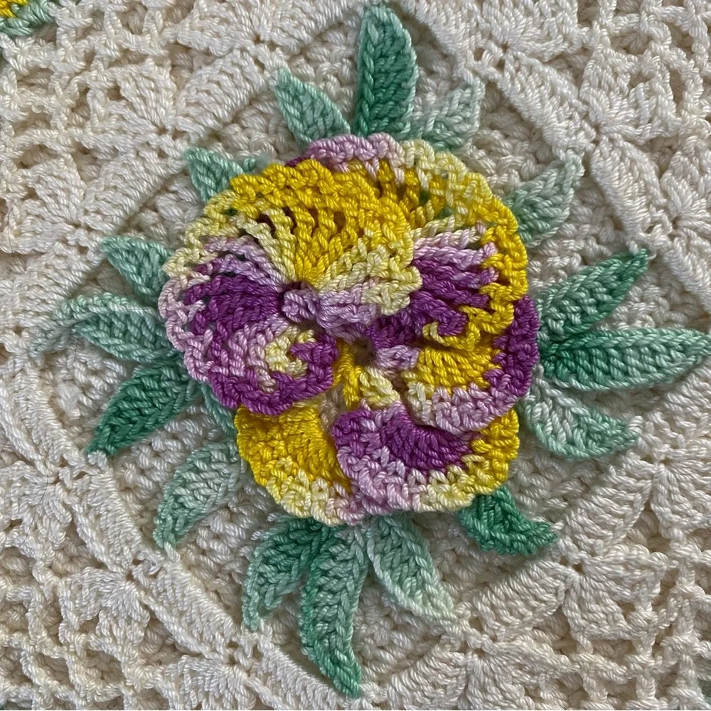 Vintage Hand Crochet Pansy Potholder Ivory Purple Yellow Green